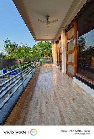 Balcony in 3 BHK Builder Floor at Jal Vihar Colony, Sector 46 – for Rent