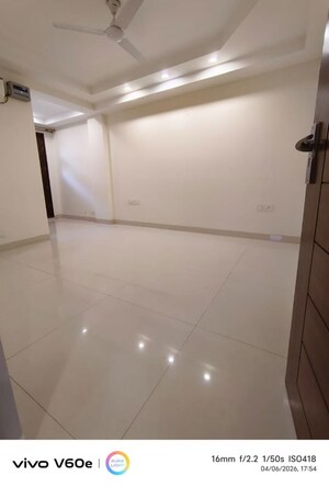 Furnished Amenities in 3 BHK Builder Floor at Jal Vihar Colony, Sector 46 – for Rent