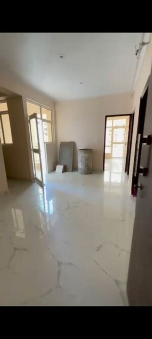 Room in 2 BHK Apartment at Supertech Eco Village II, Sector 16b Greater Noida – for Rent