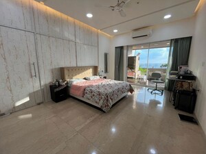 Parking in 4 BHK Apartment at Lokhandwala Minerva Mahalaxmi, Mahalaxmi – for Rent