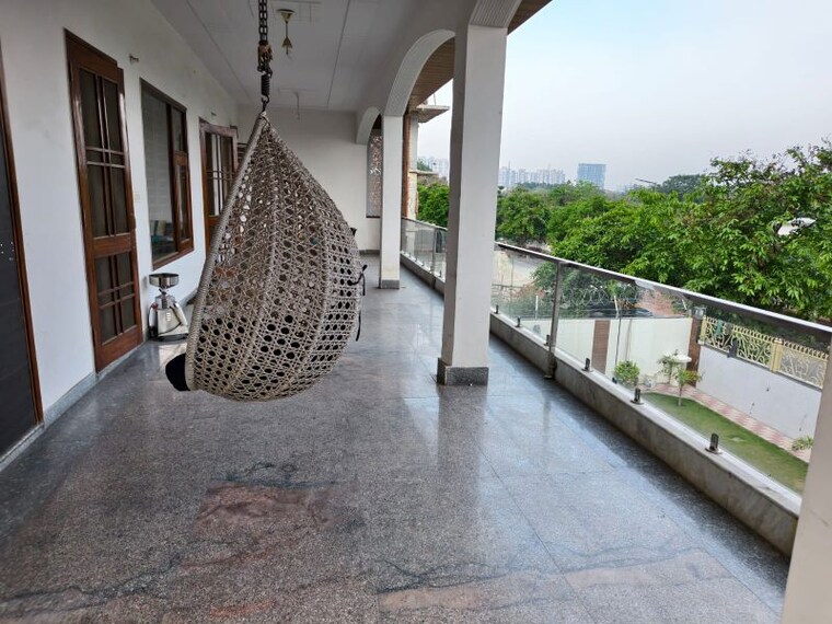 Balcony, sampada-livia 6+ Bedroom 500 Sq.Mt. Independent House In Chi V Greater Noida Greater Noida 10261908
