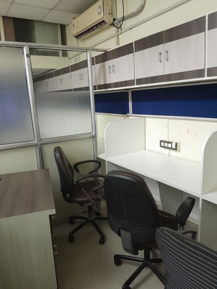 Team Area, borivali east Commercial Office Space 600 Sq.Ft. In Borivali East Mumbai 10261917