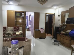 2 BHK Apartment For Rent in Krishna Vastu Apartment, Malad West
