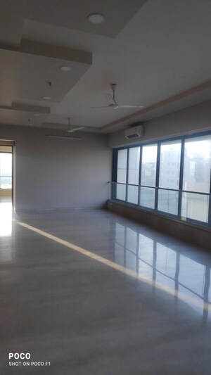 3 BHK Apartment For Rent in Lakhani Signature, Pali Hill