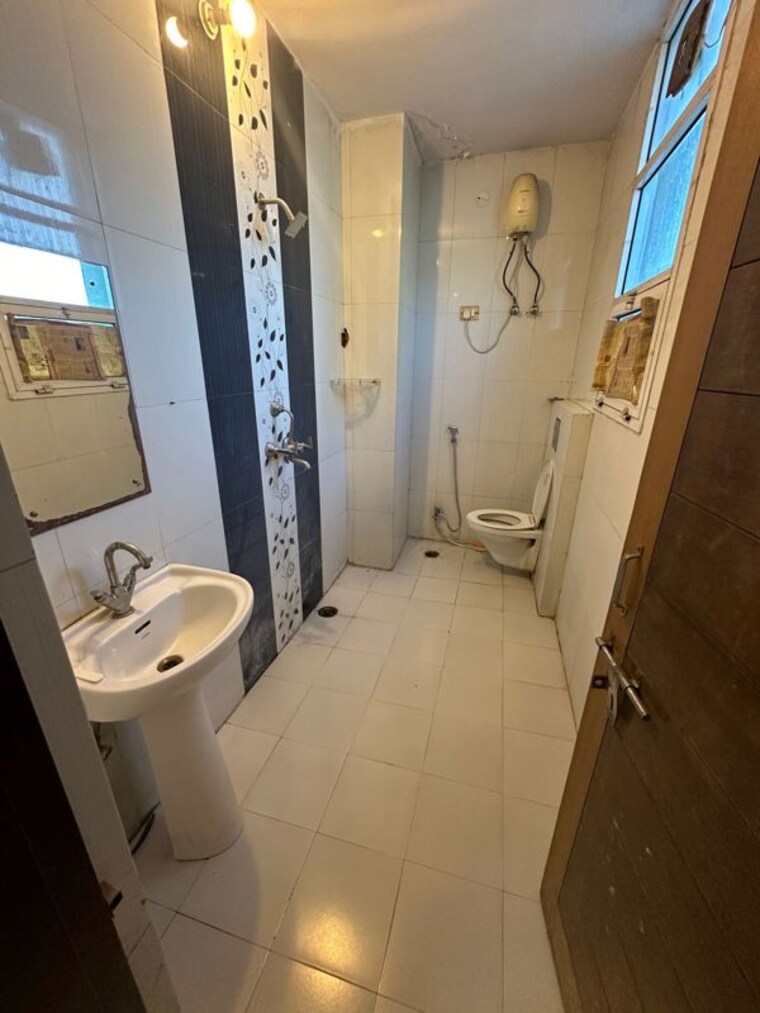 Bathroom, vaishali nagar 3 Bedroom 1532 Sq.Ft. Builder Floor In Vaishali Nagar Jaipur 10261974