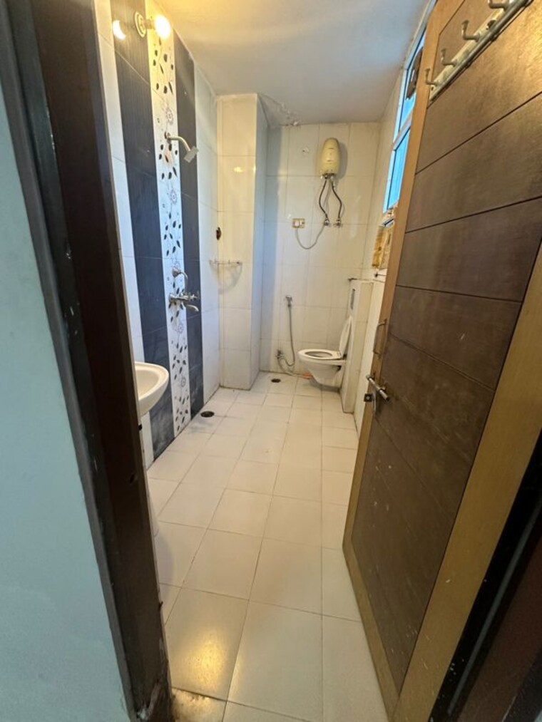 Bathroom, vaishali nagar 3 Bedroom 1552 Sq.Ft. Builder Floor In Vaishali Nagar Jaipur 10261976