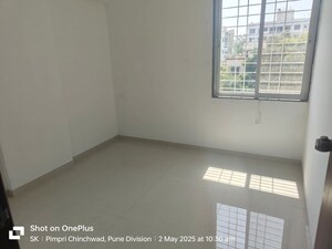 Room in 2 BHK Apartment at Silver Leaf Apartment Pimple Nilakh, Pimple Nilakh – for Rent