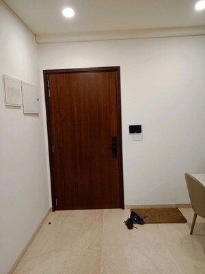 Room in 3 BHK Apartment at Lokhandwala Minerva Mahalaxmi, Mahalaxmi – for Rent