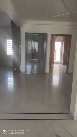 Room in 3 BHK Apartment at Gachibowli – for Rent
