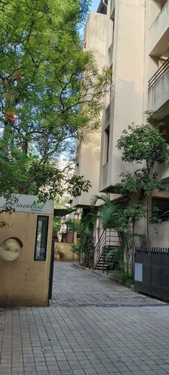 3 BHK Apartment For Rent in Radha Housing Society