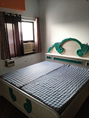 Bedroom in 2 BHK Independent House at Sector 14 – for Rent