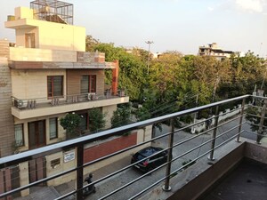 Balcony in 2 BHK Independent House at Sector 14 – for Rent