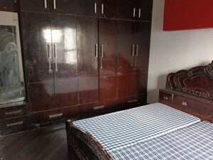 Room in 2 BHK Independent House at Sector 14 – for Rent