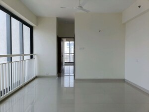 Room in 2 BHK Apartment at Dynamix Divum, Malad East – for Rent