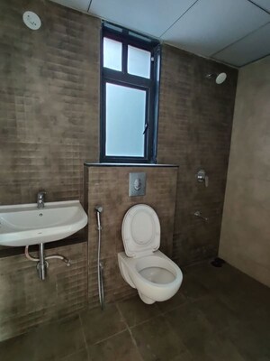 Bathroom in 3 BHK Apartment at Nabar Shankar Heights, Aundh – for Rent
