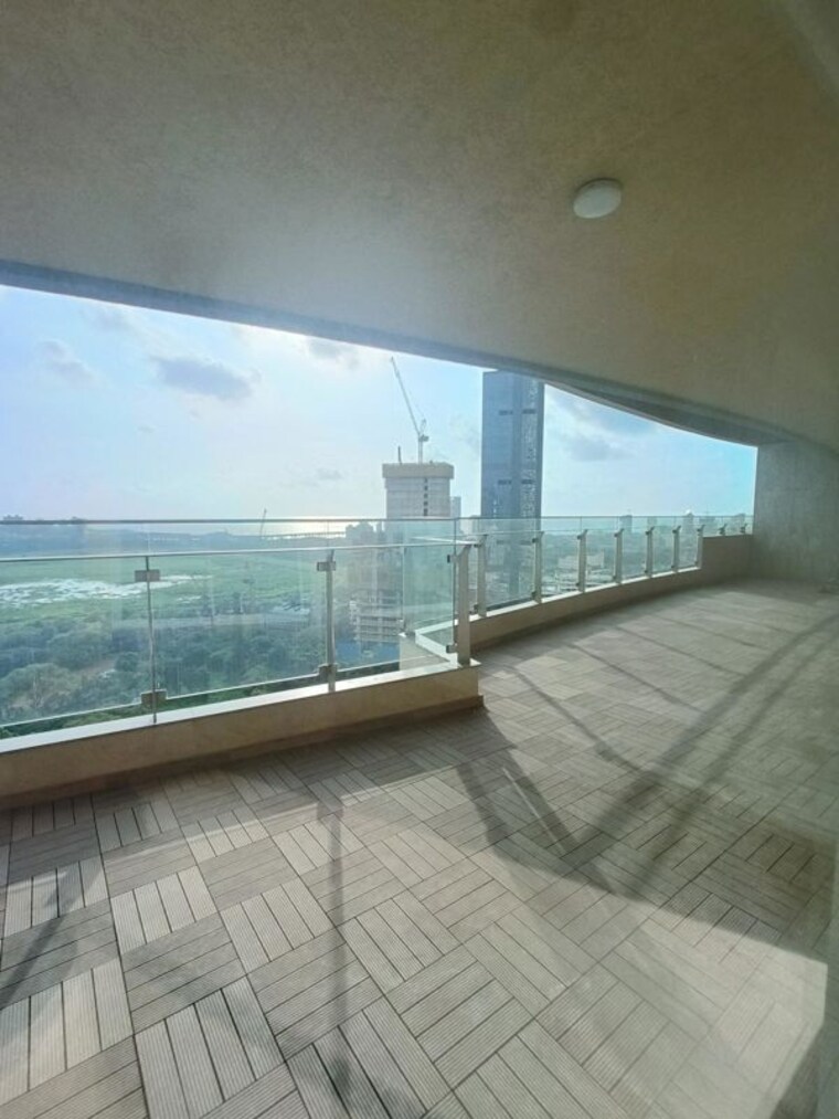 Swimming Pool, lokhandwala-minerva-mahalaxmi 3 Bedroom 1900 Sq.Ft. Apartment In Mahalaxmi Mumbai 10262252