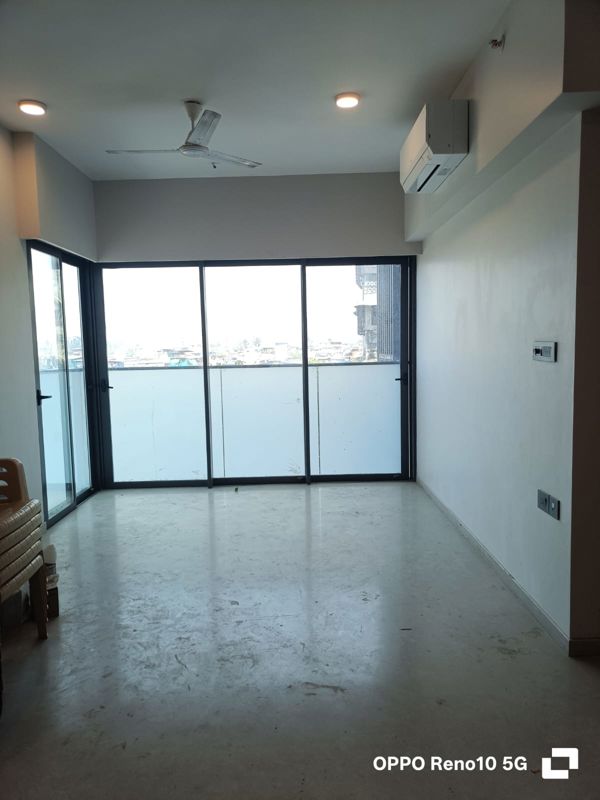 2 BHK Apartment For Sale in Rustomjee Paramount