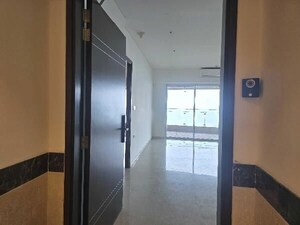 Building Lobby in 3 BHK Apartment at Lokhandwala Minerva Mahalaxmi, Mahalaxmi – for Rent