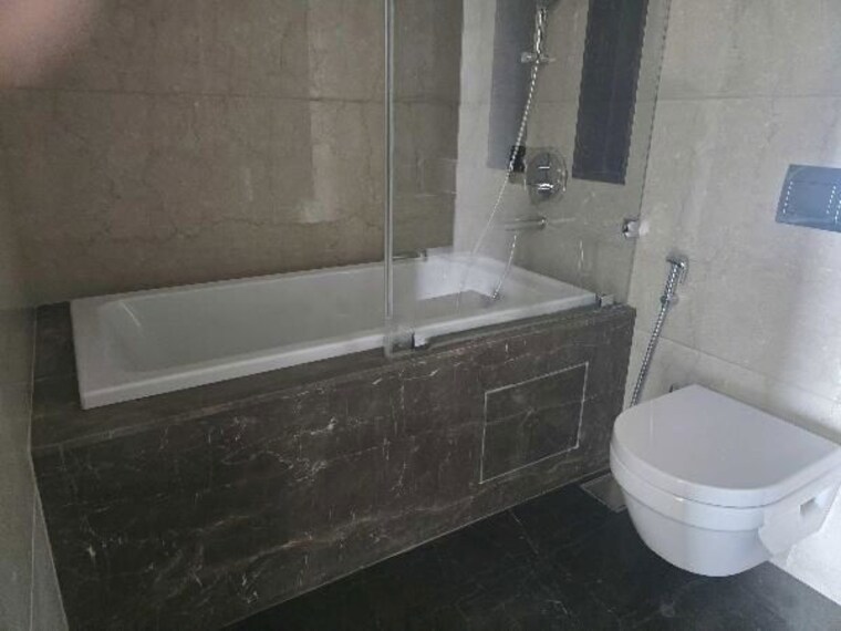 Bathroom, lokhandwala-minerva-mahalaxmi 3 Bedroom 1900 Sq.Ft. Apartment In Mahalaxmi Mumbai 10262266