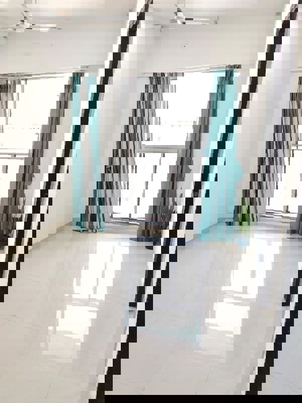 2 BHK 600 Sq.Ft. Apartment in UK Iridium