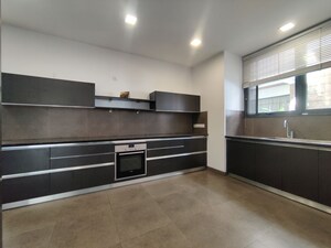 Furnished Amenities in 4 BHK Villa at Prestige Golfshire, Nandi Hills – for Rent