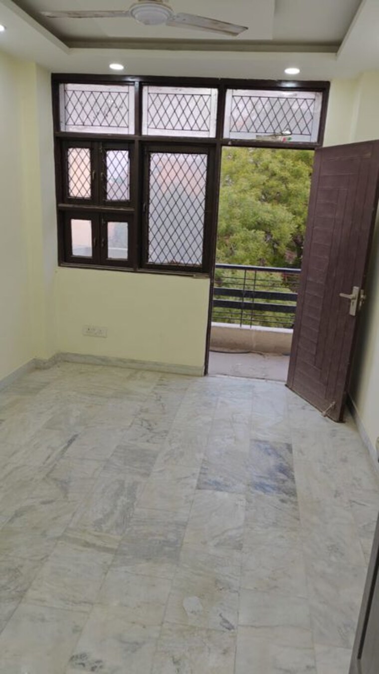 Room, maidan garhi 3 Bedroom 1050 Sq.Ft. Builder Floor In Maidan Garhi Delhi 10262307
