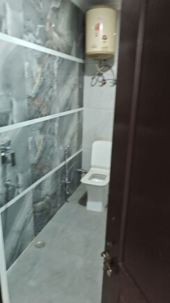 3 BHK Builder Floor For Rent in Maidan Garhi