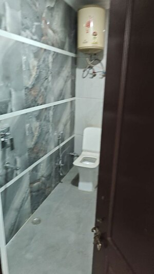 3 BHK Builder Floor For Rent in Maidan Garhi