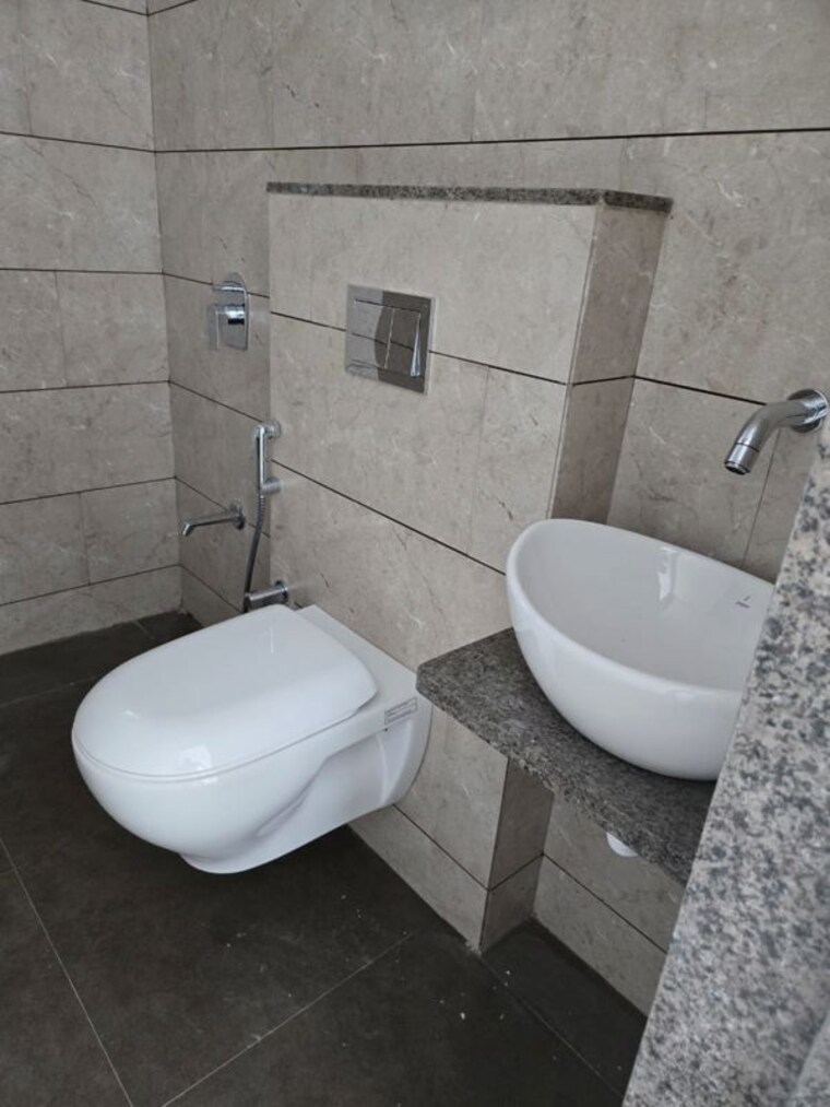 Bathroom, sukirti-54 3 Bedroom 1700 Sq.Ft. Apartment In Shela Ahmedabad 10230063