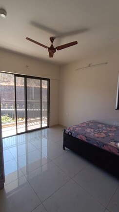 3 BHK Apartment For Rent in Shapoorji Pallonji Vanaha Golfland