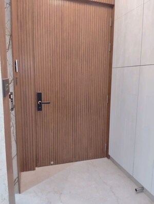 Bathroom in 4 BHK Apartment at Omkar 1973, Worli – for Rent