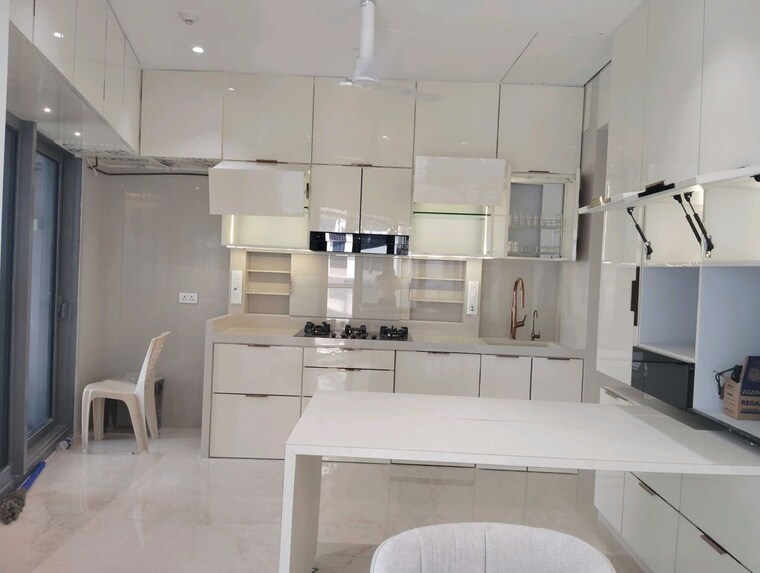 Bathroom, omkar-1973 4 Bedroom 1800 Sq.Ft. Apartment In Worli Mumbai 10262318