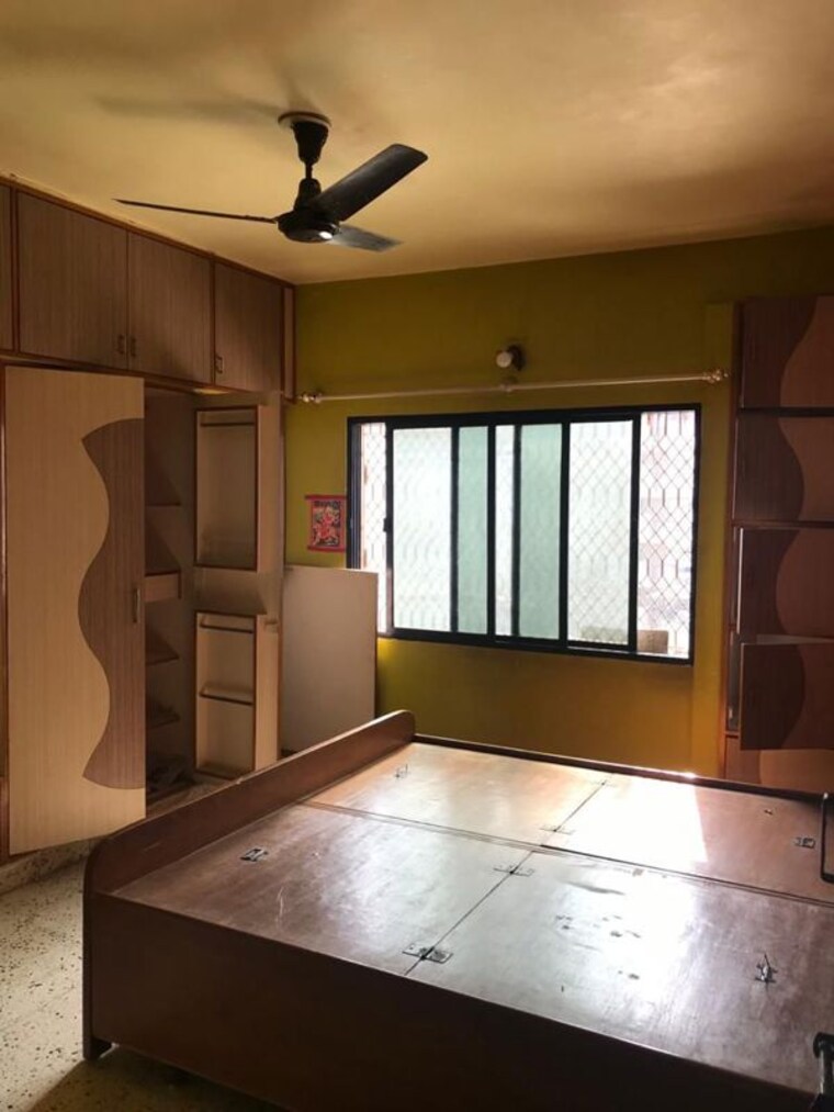Room, satellite 2 Bedroom 1300 Sq.Ft. Apartment In Satellite Ahmedabad 10262323
