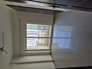 Room in 3 BHK Apartment at Nimbus The Hyde park, Sector 78 – for Rent