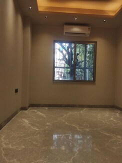 3 BHK + Servant Room Builder Floor For Sale in Kailash Colony