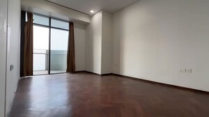 Room in 4 BHK Apartment at Omkar 1973, Worli – for Rent