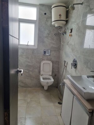 Bathroom in 3 BHK Apartment at Boring Road – for Rent