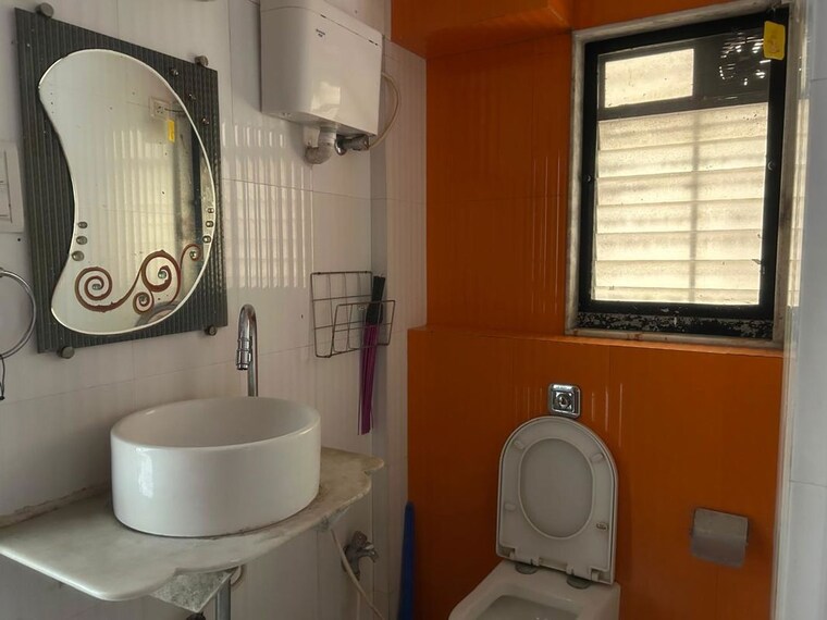 Bathroom, evershine-mars-chs 2 Bedroom 640 Sq.Ft. Apartment In Kandivali East Mumbai 10262374