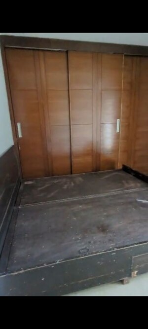 Room in 2 BHK Builder Floor at Lajpat Nagar I – for Rent