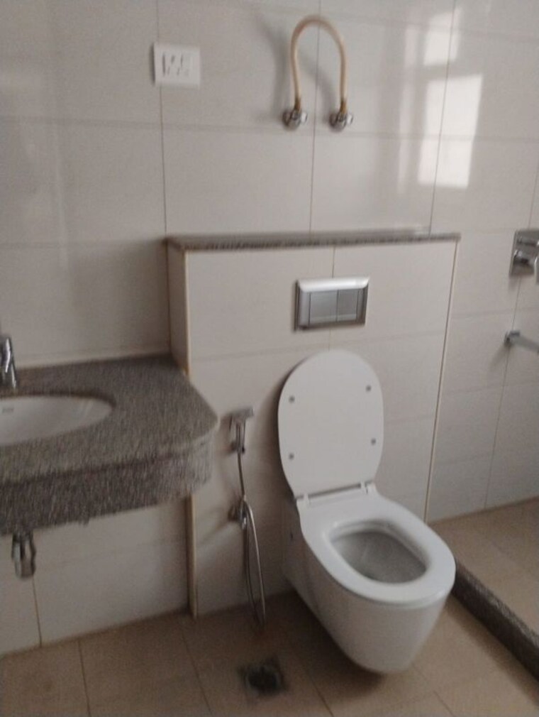 Bathroom, godrej-air-sector-85 4 Bedroom 2129 Sq.Ft. Apartment In Sector 85 Gurgaon 10262393