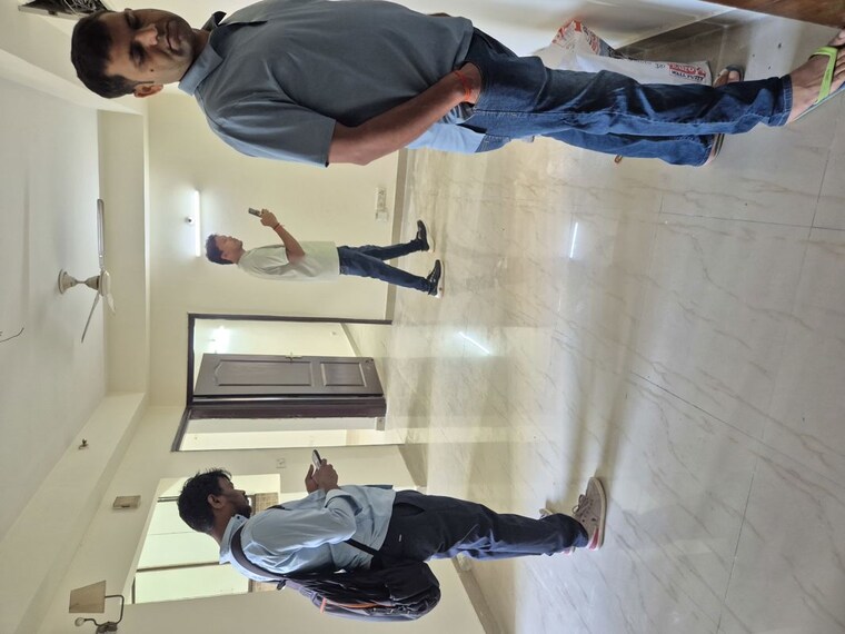 Team Area, nimbus-the-hyde-park 2.5 Bedroom 1105 Sq.Ft. Apartment In Sector 78 Noida 10262406