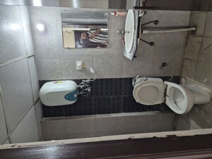 Furnished Amenities in 2.5 BHK Apartment at Nimbus The Hyde park, Sector 78 – for Rent