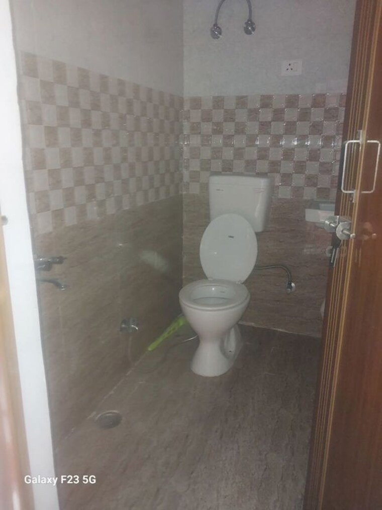 Bathroom, gomti nagar 2 Bedroom 1250 Sq.Ft. Independent House In Gomti Nagar Lucknow 10262412