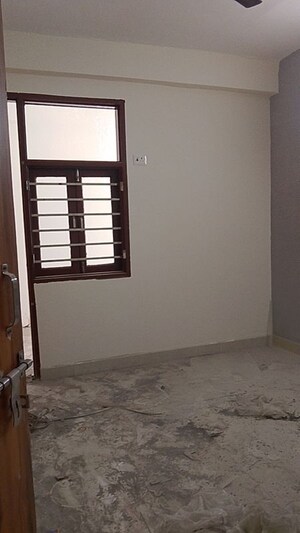 Room in 2 BHK Builder Floor at Sai Homes Sector 49, Sector 49 – for Sale