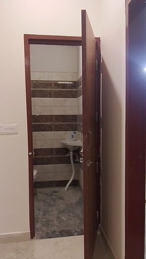 Bathroom in 2 BHK Builder Floor at Sai Homes Sector 49, Sector 49 – for Sale