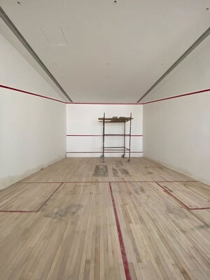 Room in 4 BHK Apartment at Bhartiya Leela Residences, Thanisandra Main Road – for Rent