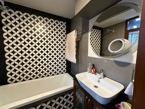 Master Bedroom in 3 BHK Apartment at Geetanjili Indira, Indiranagar – for Rent