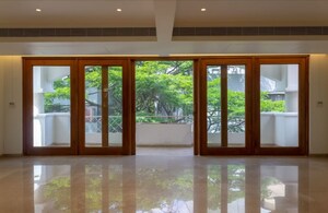 Room in 4 BHK Apartment at Richmond Towers, Richmond Town – for Rent