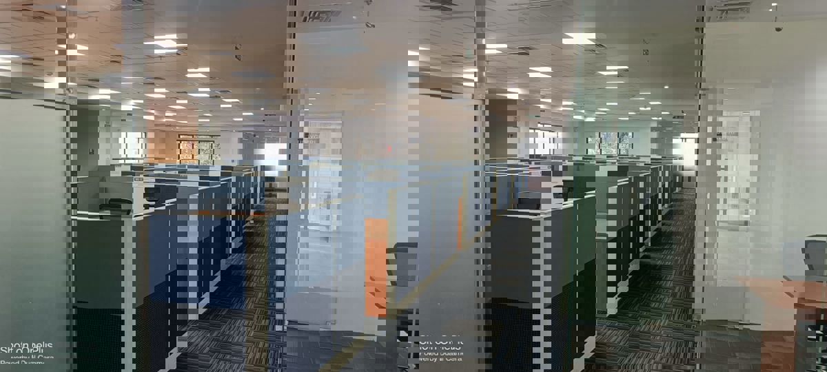 Office Space For Rent in Jaishree Point Apartment