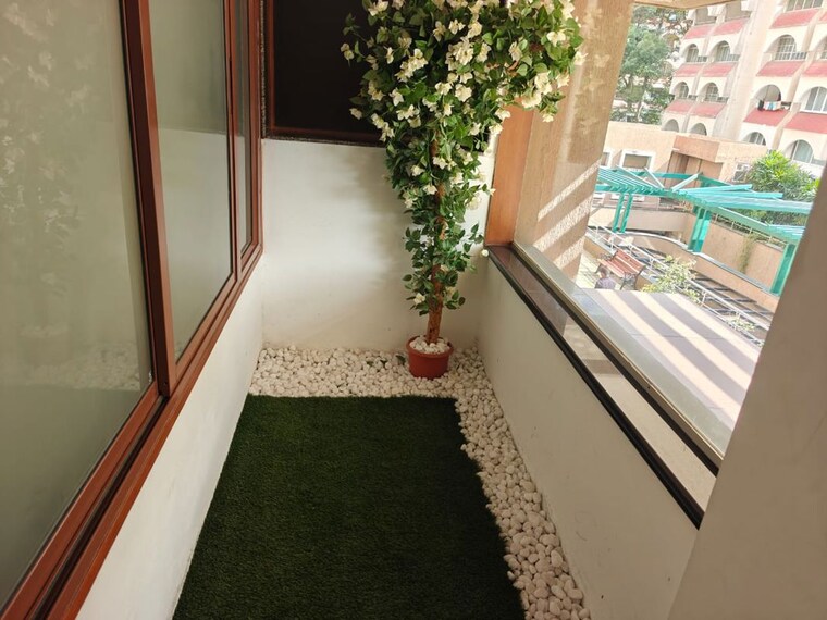 Balcony, hm-grandeur 3 Bedroom 3400 Sq.Ft. Apartment In Frazer Town Bangalore 9639018